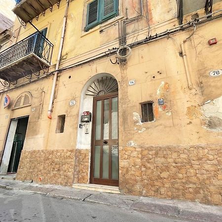 Monfenera Little Apartments Palermo Bagian luar foto
